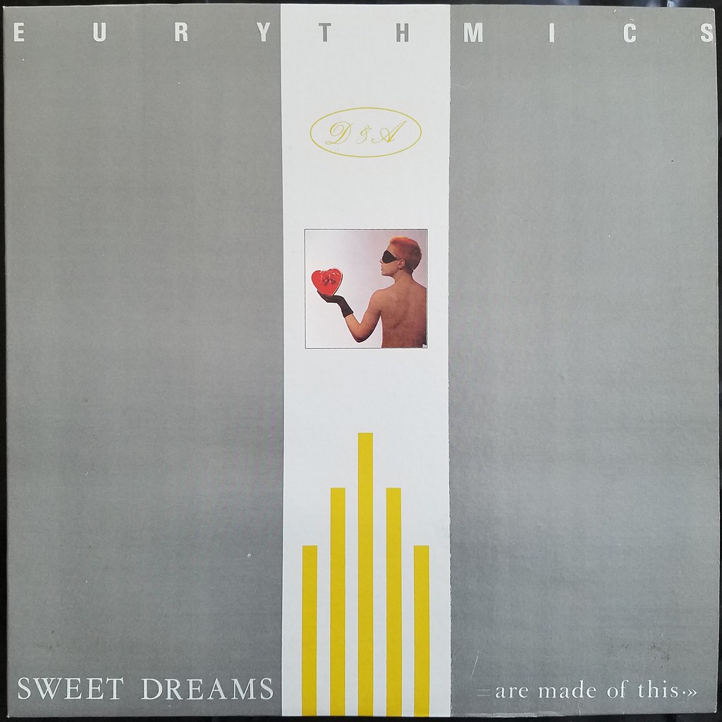 Eurythmics cover of "Sweet Dreams Are Made Of This" ("20171221_133034" by capleez is licensed under CC BY-NC-SA 2.0)